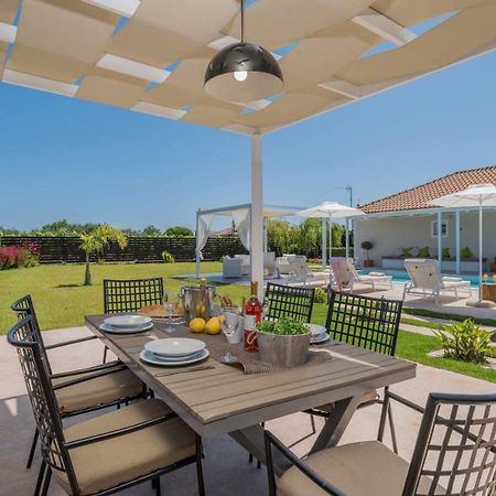 Madini Luxury Villa With Private Heated Pool Vanato Bagian luar foto
