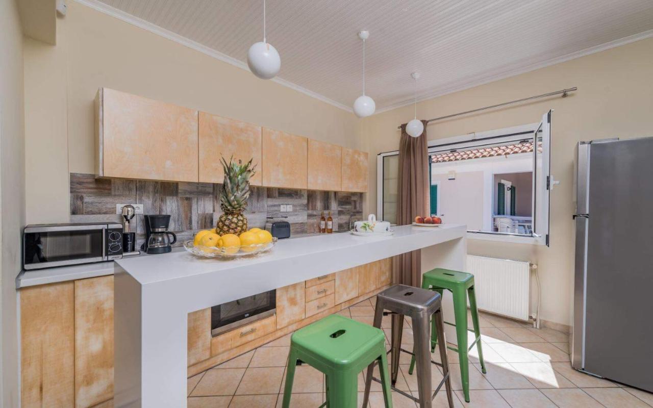 Madini Luxury Villa With Private Heated Pool Vanato Bagian luar foto